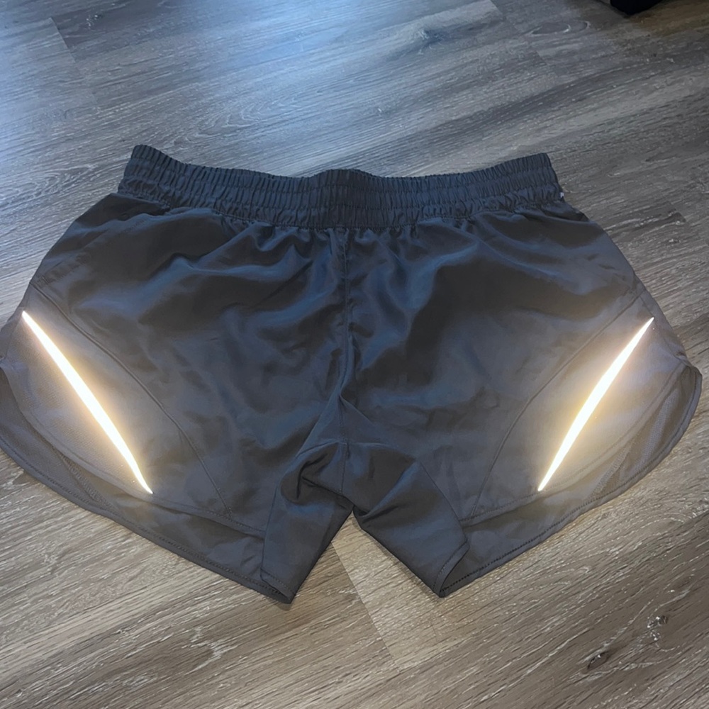 Greg shorts with reflective line